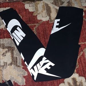 Nike Logo Leggings